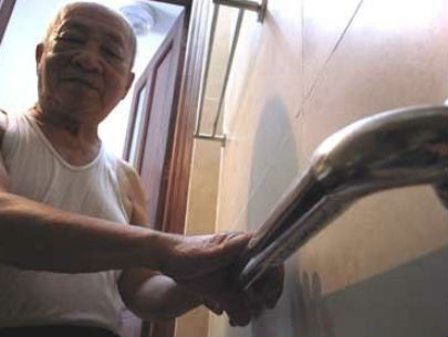 Ngăn ngừa té ngã ở người cao tuổi