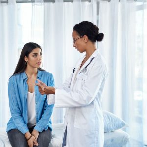 Đối tượng dễ mắc viêm vùng chậu có thể phát triển hội chứng Fitz-Hugh-Curtis