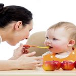 Vấn đề khi cho ăn ở trẻ sơ sinh và trẻ nhỏ