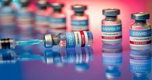 Vaccin COVID-19: Độ an toàn, tác dụng phụ và sự trùng hợp
